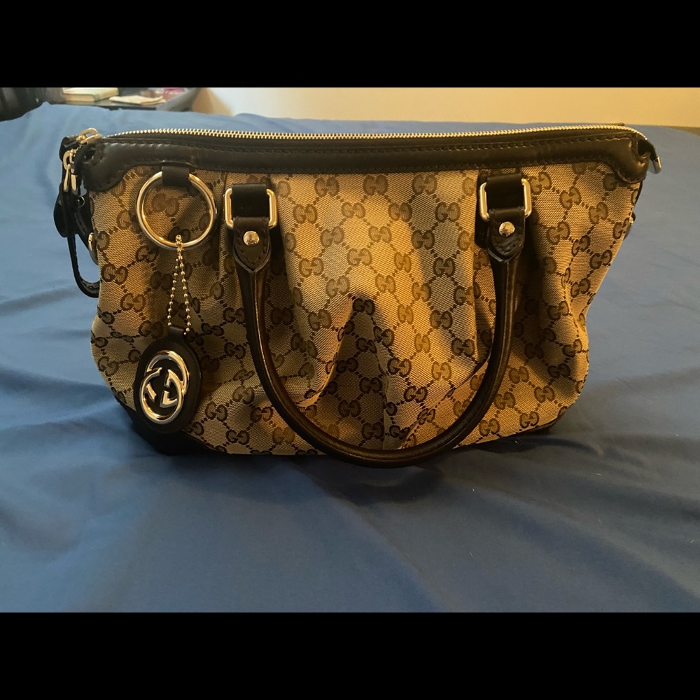 Beautiful authentic Gucci bag.Amazing condition!